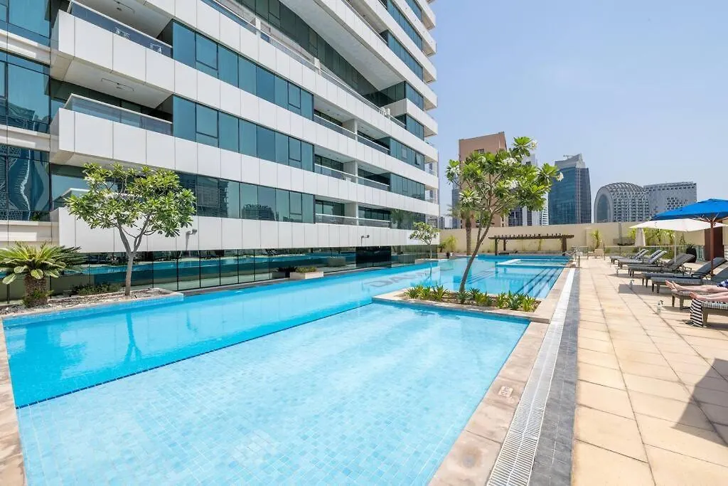 Studio Canal View With Partial Burj Khalifa View 5Min To Dubai Mall 0*,