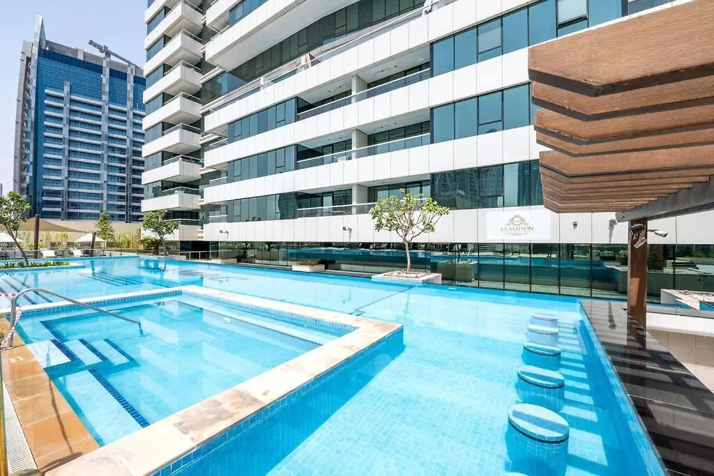 Studio Canal View With Partial Burj Khalifa View 5Min To Dubai Mall アパート